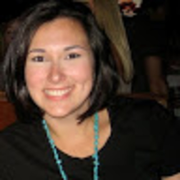 Meet your Posher, ‘Vieve - Picture 1 of 1